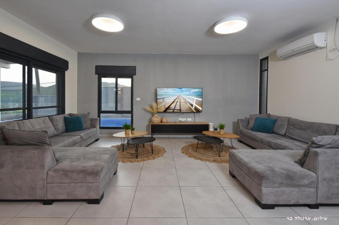 Villa וילה מגדלא Exterior foto