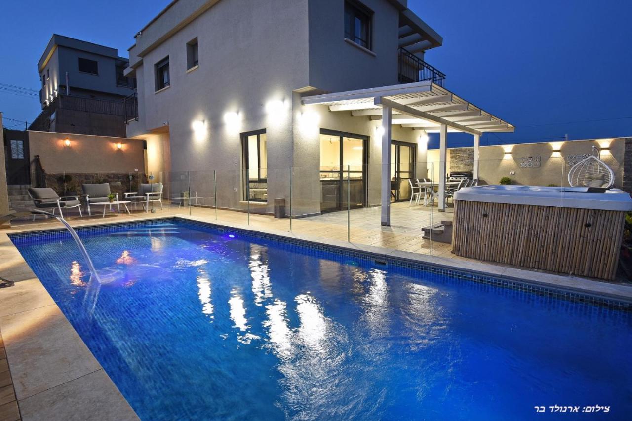 Villa וילה מגדלא Exterior foto